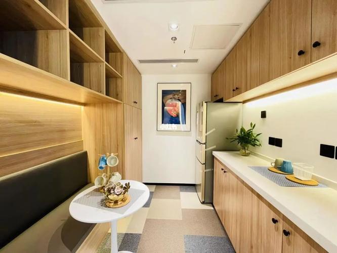 装修在墙上画记号用什么笔