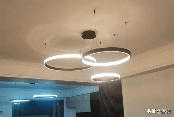 灯具店里装修设计