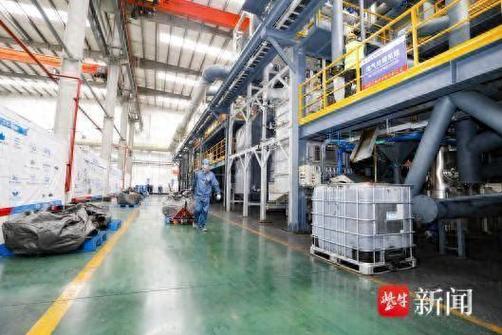 中国建材生产什么水泥