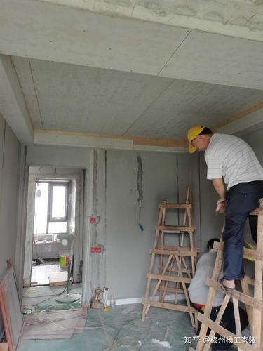 吊顶装修工一个月收入大概多少