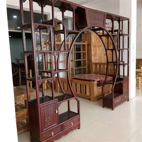 月亮门博古架装修效果图新中式