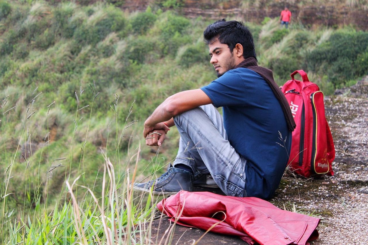 消失的李诞活成了直播间里的知己