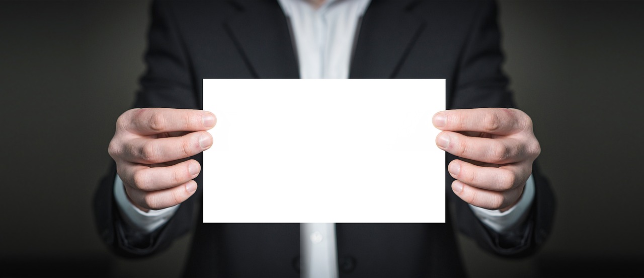 小米回应摄像头里现陌生男子说话