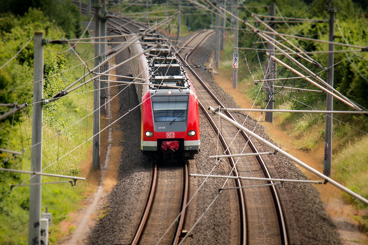 K7034列车脱线事故，部分旅客获全额退票政策