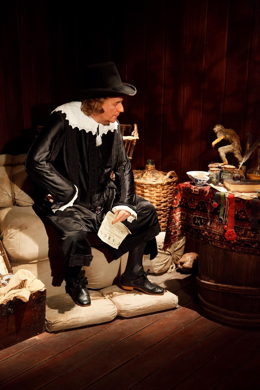 张震的故事之声，探索历史的回声与现代生活的交织