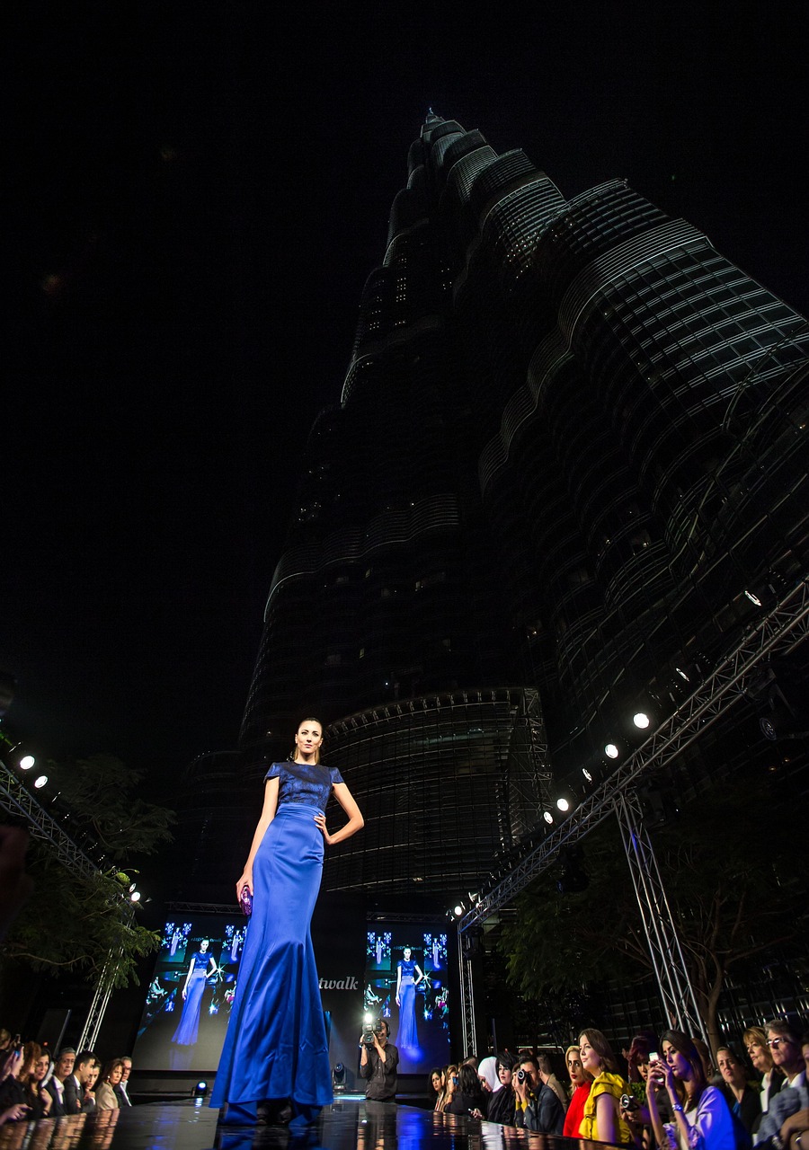 刀郎以新身份亮相，从音乐人到成都市人大代表的华丽转身