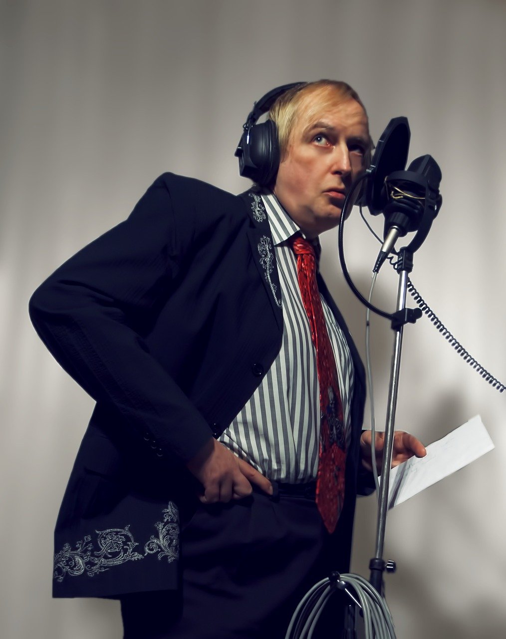 歌手方大同因病去世 年仅41岁，音乐界的璀璨星辰悄然陨落