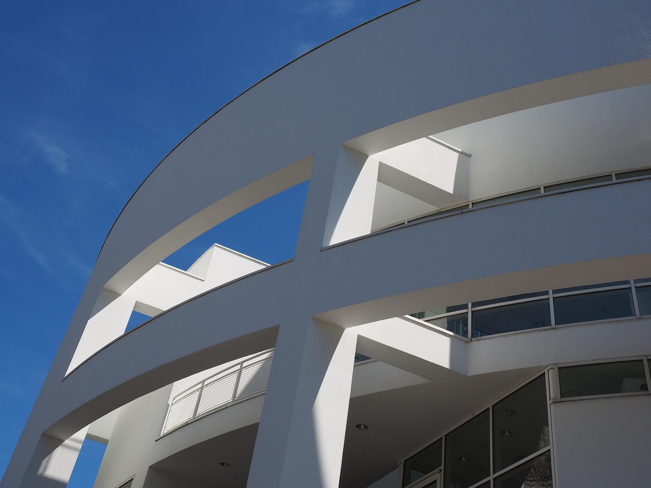 中国建筑师刘家琨获普利兹克建筑奖，建筑界的诗意与远方