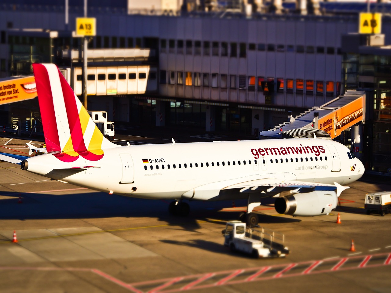 170人还没登机，飞机竟空着飞走了？航空公司回应