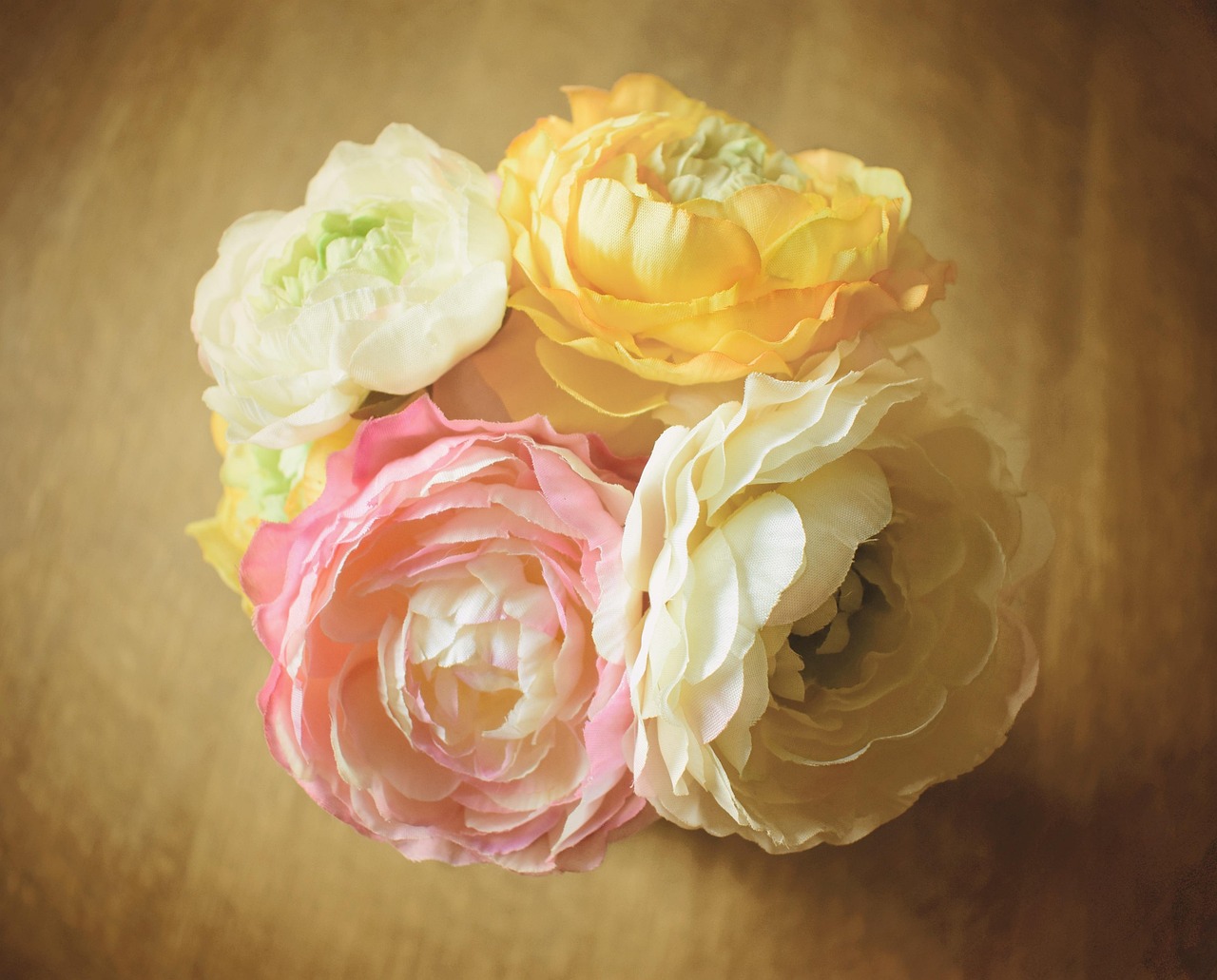 公司送女员工葱姜蒜花束，创意背后的温情与深意