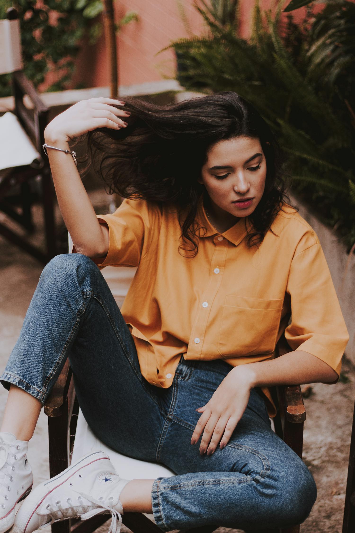 汤唯于适彭于晏生图，明星真实面貌的魅力与影响