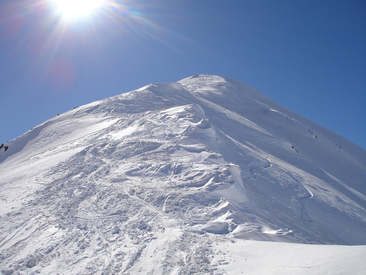冰雪之约的完美谢幕，2022北京冬奥会闭幕式的精彩瞬间与深远意义